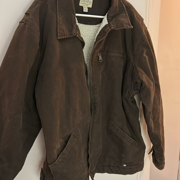 Cabela’s HEAVY winter coat with Sherpa - Picture 2 of 5